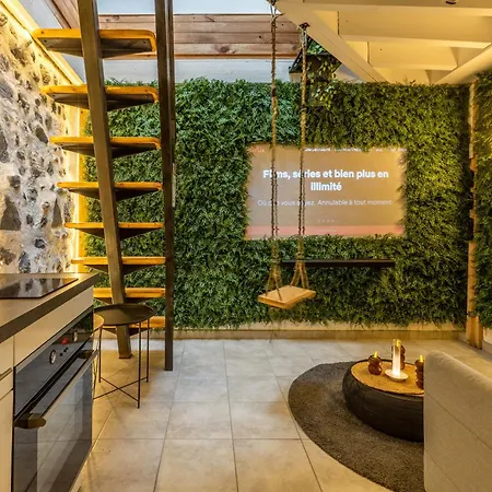 La - By Prim0 C0nciergerie Gerzat